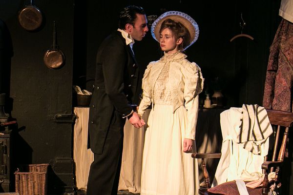 BUCKLAND CHARLIE DORFMAN AS JEAN AND LAURA GREENWOOD AS MISS JULIE Photo