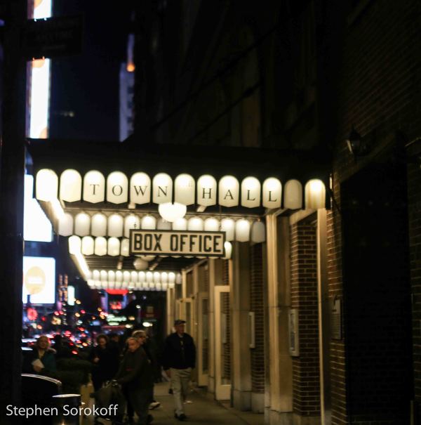 Photo Coverage: Robert Klein Hosts FROM MOSES TO MOSTEL at The Town Hall Image