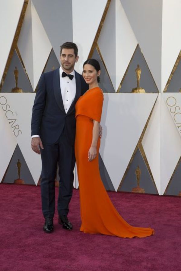 Photo Flash: Emily Blunt, Saoirse Ronan & More Grace OSCARS Red Carpet Image