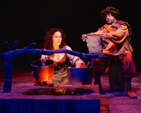 Photo Flash: First Look at MAN OF LA MANCHA at Westchester Broadway Theatre  Image