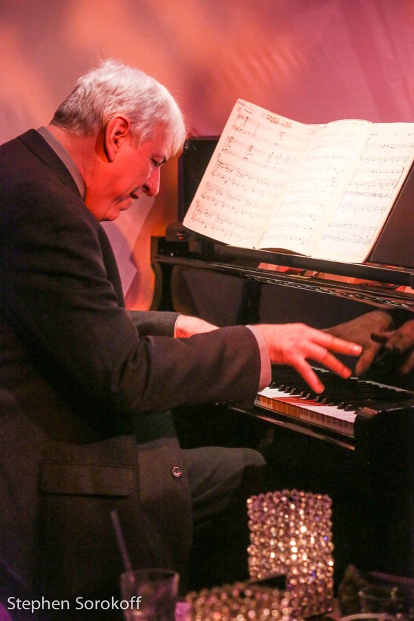 Photo Coverage: Fyvush Finkel Opens at The Metropolitan Room Image