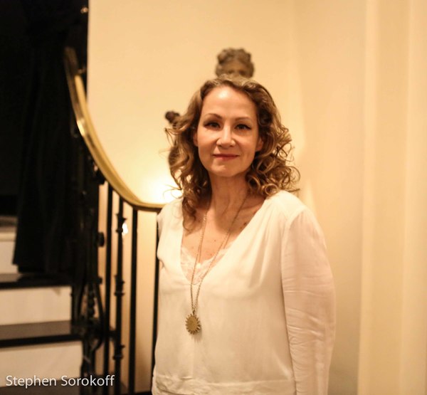 Photo Coverage: Joan Osborne Debuts at Cafe Carlyle with Songs Of Bob Dylan Image