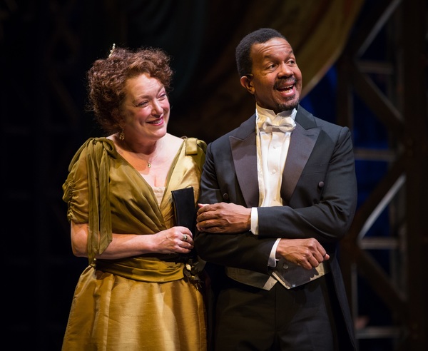 Photo Flash: First Look at Kristine Nielsen and More in THE MATCHMAKER at Goodman Theatre Image
