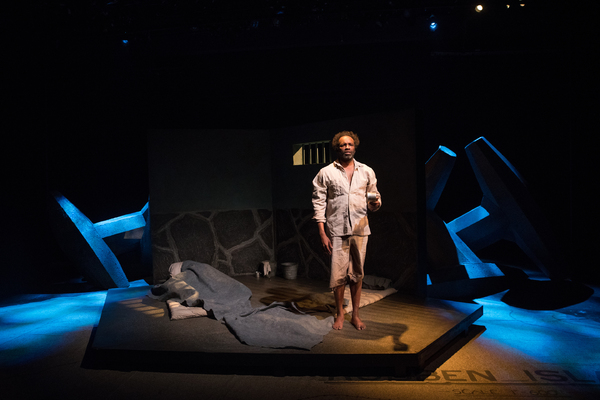Photo Flash: First Look at Kansas City Actors Theatre's THE ISLAND 