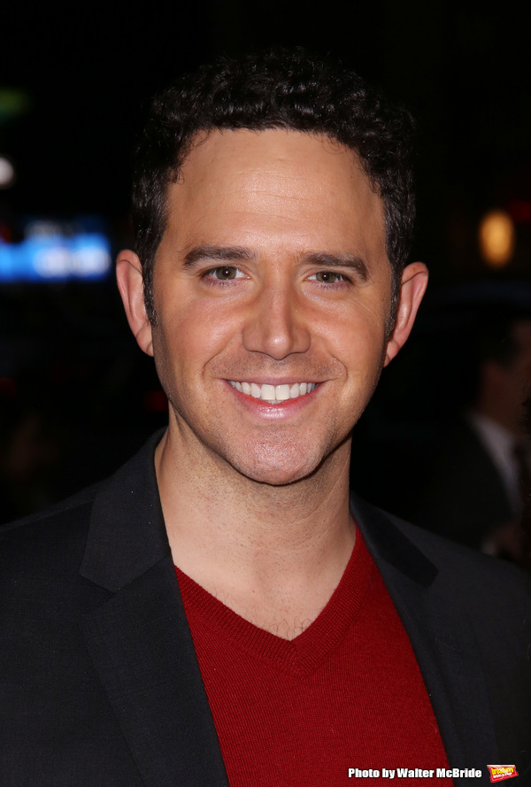 Santino Fontana  Photo