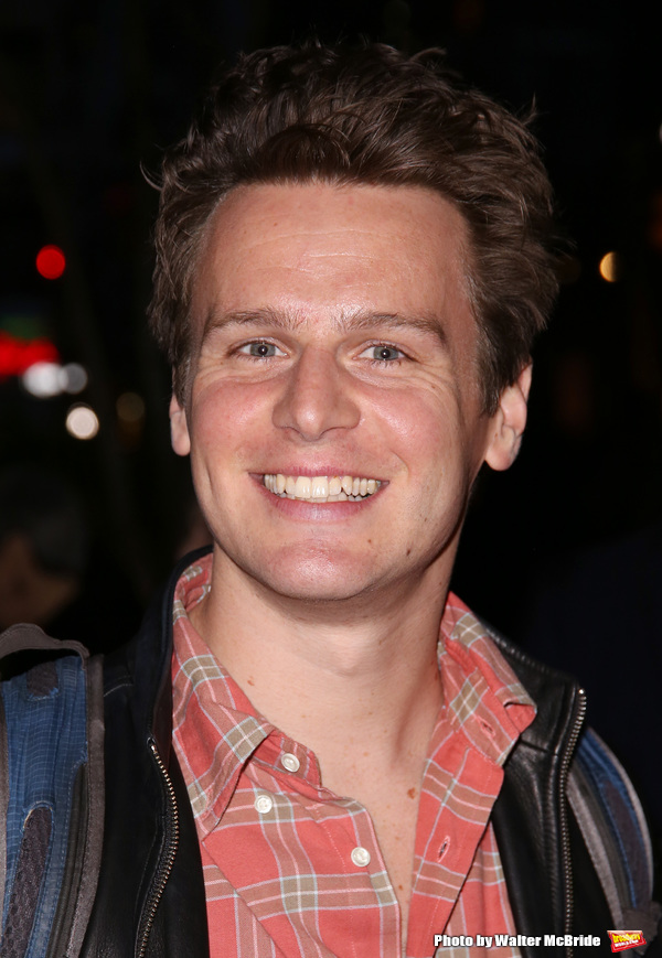 Jonathan Groff  Photo