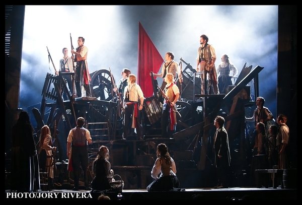 Photo Coverage: LES MIS Asian Tour Cast, Mackintosh, Schonberg & Connor Meet the Press Image