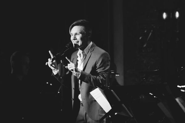 Photo Flash: Seth Sikes 'SINGS LIZA MINNELLI' at Feinstein's/54 Below Image