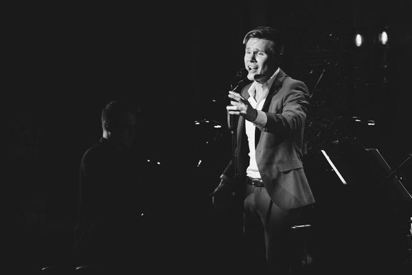 Photo Flash: Seth Sikes 'SINGS LIZA MINNELLI' at Feinstein's/54 Below Image