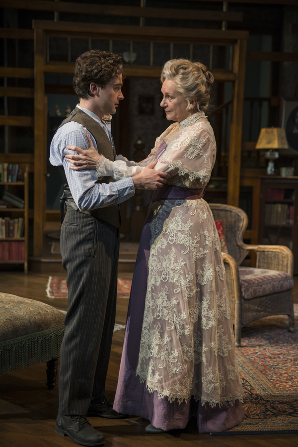 Photo Flash: First Look at LONG DAY'S JOURNEY INTO NIGHT at Court Theatre Image