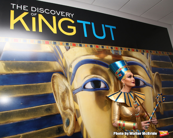 Photo Coverage: Gloria Gray Visits 'The Discovery of King Tut' 