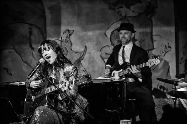 Photo Flash: Lena Hall & Michael C. Hall Reunite at Cafe Carlyle in RADIOHEAD: OBSESSED Tribute  Image