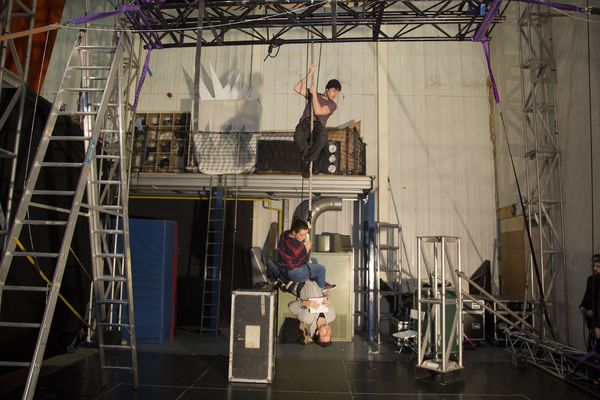 Photo Flash: In Rehearsal for Mischief Theatre's THE COMEDY ABOUT A BANK ROBBERY Image