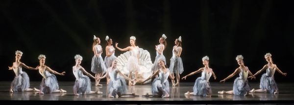 Photo Flash: MCB's A MIDSUMMER NIGHT'S DREAM Features Michele Oka Doner's Ocean-Inspired Costumes 