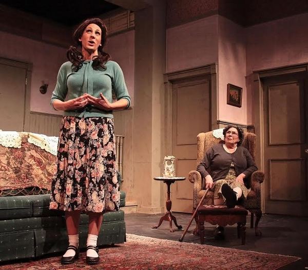 Photo Flash: Inside Look at Hampton Theatre Company's LOST IN YONKERS Image
