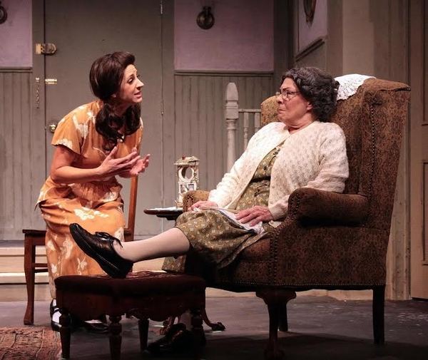 Photo Flash: Inside Look at Hampton Theatre Company's LOST IN YONKERS Image