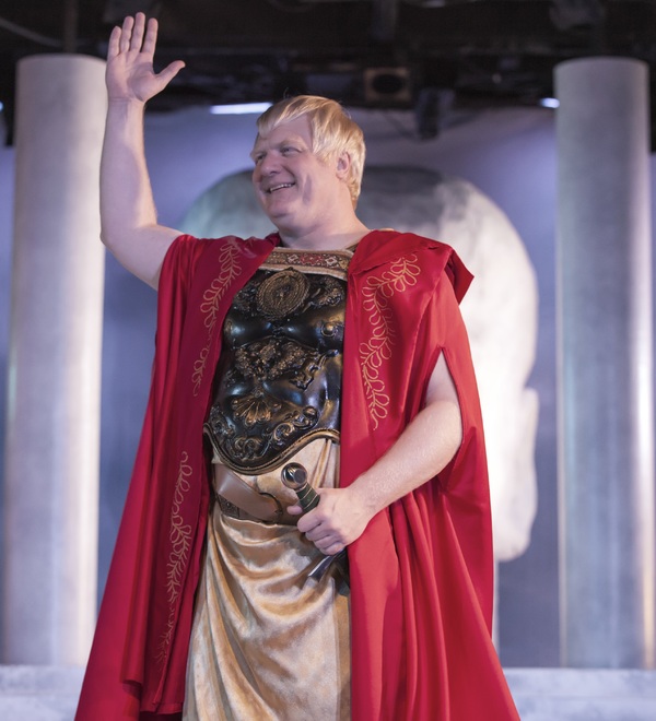 Jim Hopkins as Julius Caesar Photo