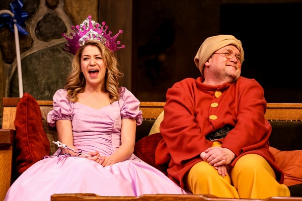 Photo Flash: New Look at VANYA AND SONIA AND MASHA AND SPIKE at Tacoma Little Theatre Image
