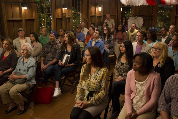 Photo Flash: Netflix Releases 'First Look' GILMORE GIRLS Images! Image