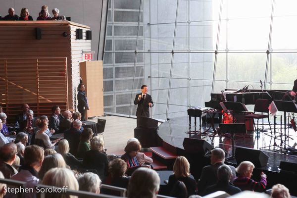 Photo Coverage: Michael Feinstein Brings The Great Jazz Standards to The Appel Room Image
