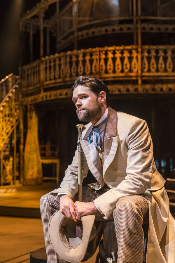 Photo Flash: First Look at Chris Peluso, Gina Beck and More in UK's SHOW BOAT Image