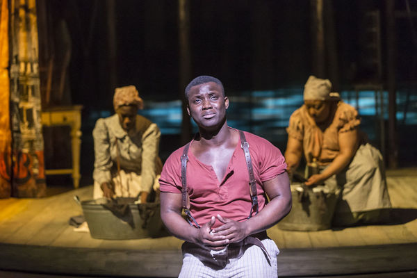 Photo Flash: First Look at Chris Peluso, Gina Beck and More in UK's SHOW BOAT Image