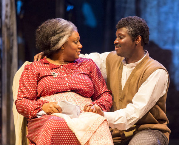 Photo Flash: First Look at Chris Peluso, Gina Beck and More in UK's SHOW BOAT Image