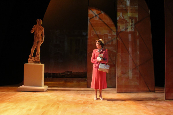Photo Flash: First Look at Theatrical Outfit's THE LIGHT IN THE PIAZZA Image