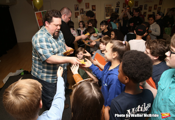 Photo Coverage: 'The Lights of Broadway Show Cards' Spring 2016 Edition Launch Image