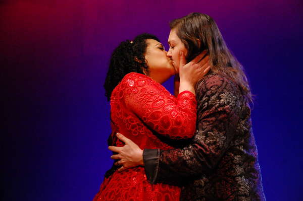 Photo Flash: First Look at The Queen's Company's All-Female TAMING OF THE SHREW 