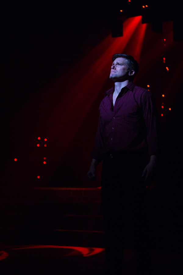 Photo Flash: Exclusive First Look at Liz Shivener, Gregg Goodbrod and More in New Immersive GHOST THE MUSICAL Image