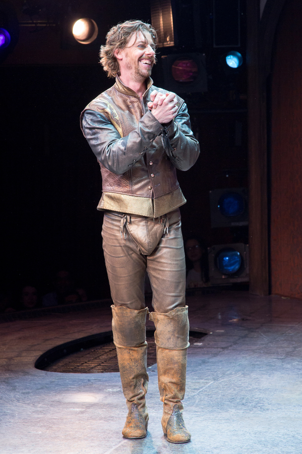 Photo Coverage: SOMETHING ROTTEN Celebrates First Year on Broadway with Shakespeare Selfie Image