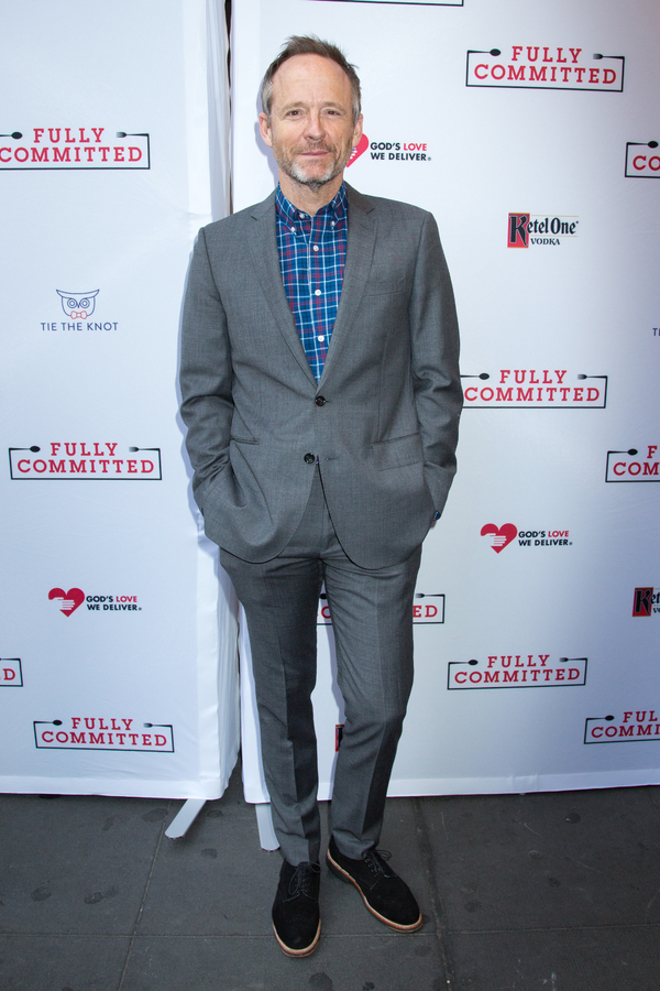 Photo Coverage: On the Red Carpet for Opening Night of FULLY COMMITTED with Eric Stonestreet, Bernadette Peters & More! Image