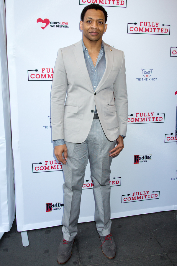 Photo Coverage: On the Red Carpet for Opening Night of FULLY COMMITTED with Eric Stonestreet, Bernadette Peters & More! Image