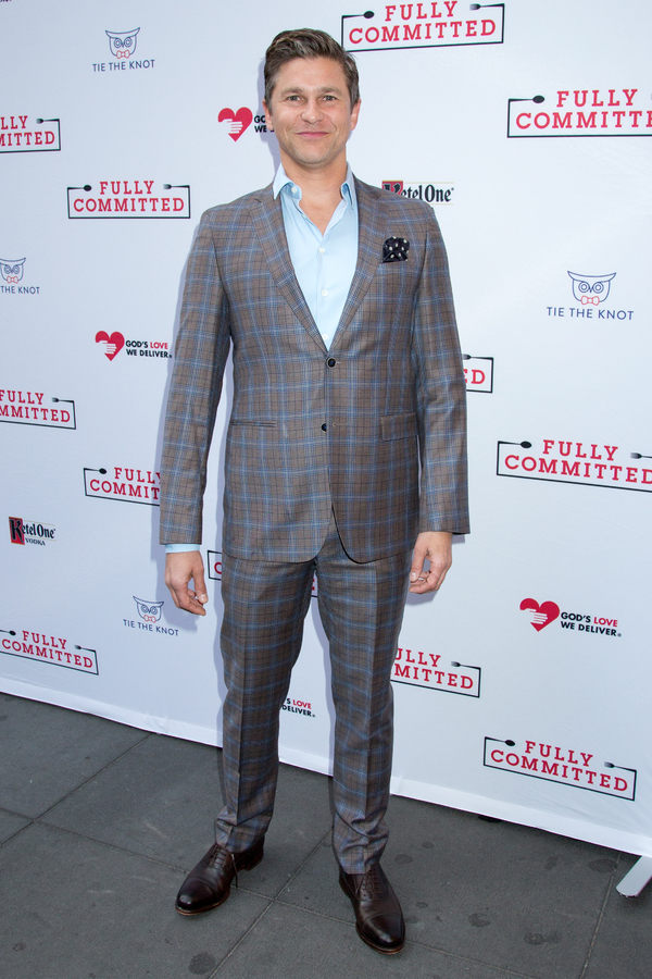 Photo Coverage: On the Red Carpet for Opening Night of FULLY COMMITTED with Eric Stonestreet, Bernadette Peters & More! Image