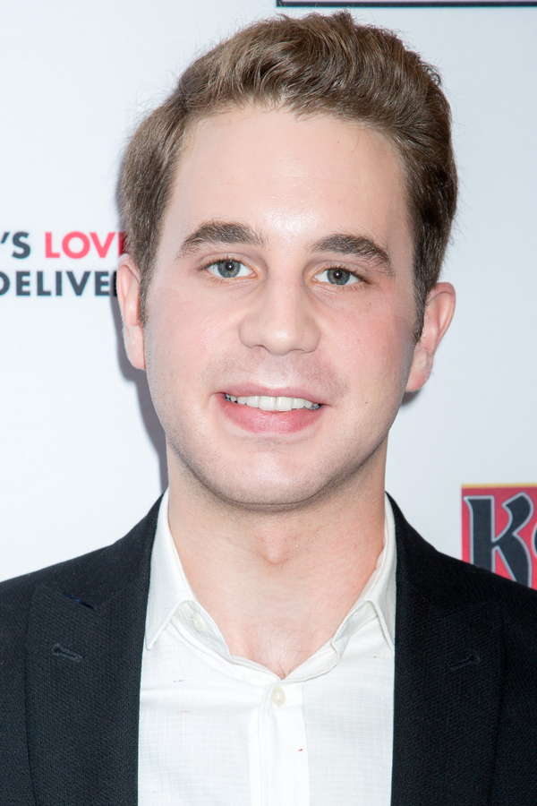 Photo Coverage: On the Red Carpet for Opening Night of FULLY COMMITTED with Eric Stonestreet, Bernadette Peters & More! Image