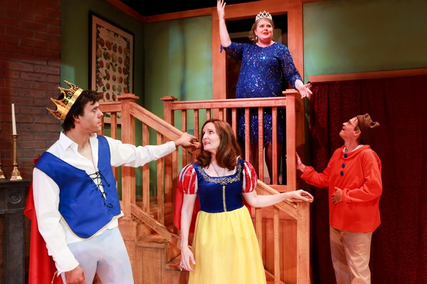 Photo Flash: First Look at Half Moon Theatre's VANYA & SONIA & MASHA & SPIKE Image