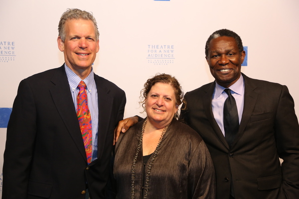 Photo Flash: Kathryn Hunter, Julie Taymor, Jonathan Cake and More Attend Theatre for a New Audience's Shakespeare Gala Image
