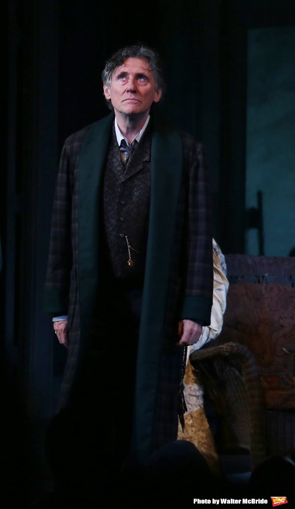 Photo Coverage: Jessica Lange, Gabriel Byrne & Company Take Opening Night Bows in LONG DAY'S JOURNEY INTO NIGHT Image