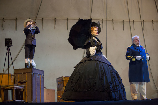 Photo Flash: First Look at Kate Baldwin, Paolo Montalban & More in Lyric Opera of Chicago's THE KING AND I Image