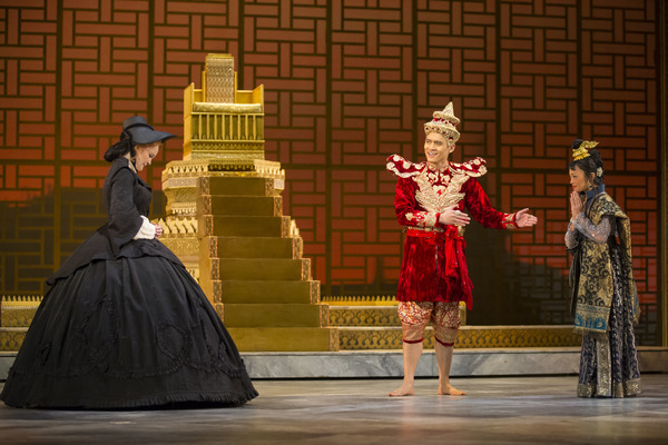 Photo Flash: First Look at Kate Baldwin, Paolo Montalban & More in Lyric Opera of Chicago's THE KING AND I Image