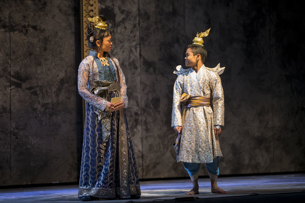 Photo Flash: First Look at Kate Baldwin, Paolo Montalban & More in Lyric Opera of Chicago's THE KING AND I Image