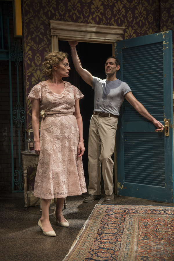 Photo Flash: First Look at DEATH OF A STREETCAR NAMED VIRGINIA WOOLF at Writers Theatre Image