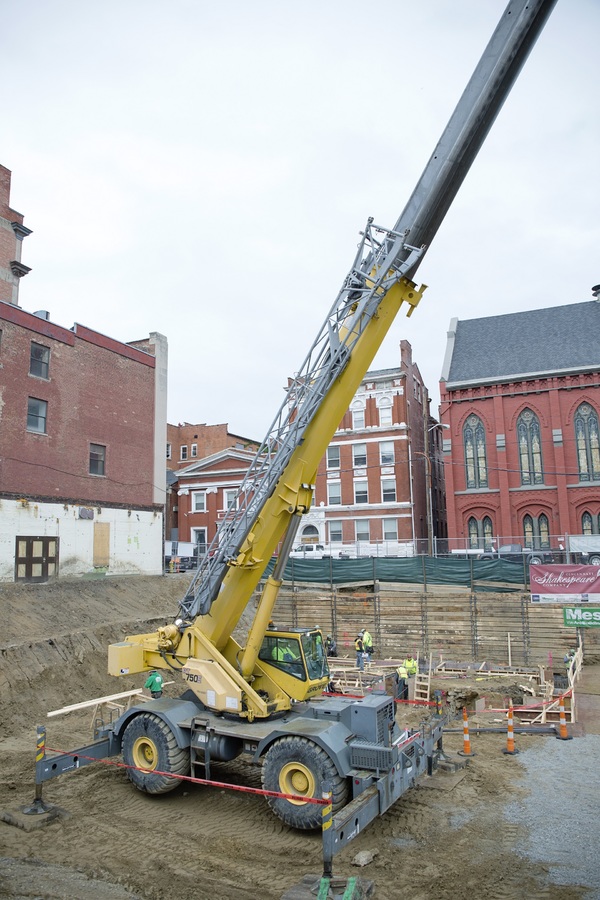 Photo Flash: Cincinnati Shakespeare Makes Big Announcement at 'First Pour' Event Image