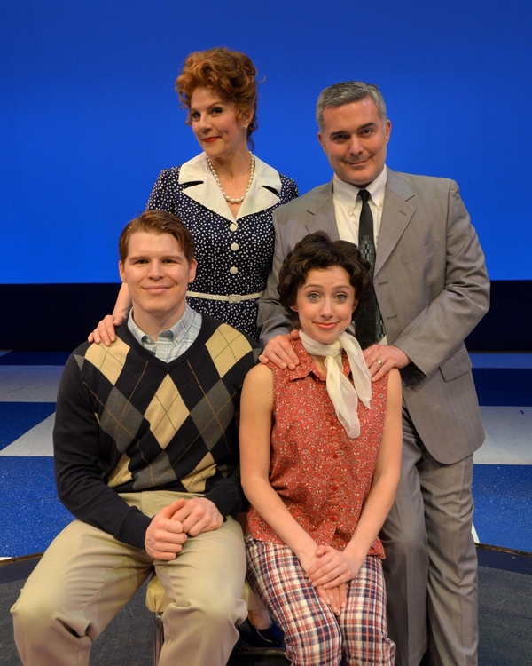 Herb Porter (Richie) , Lori Hammel (Mrs. Cunningham), Peter Davenport (Mr. Cunningham Photo