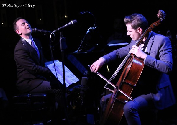 Photo Flash: Daniel Reichard Celebrates FRIENDS, ACQUAINTANCES, AND STRANGERS at Birdland Image