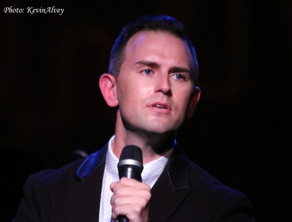 Photo Flash: Daniel Reichard Celebrates FRIENDS, ACQUAINTANCES, AND STRANGERS at Birdland Image