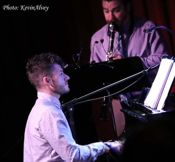 Photo Flash: Daniel Reichard Celebrates FRIENDS, ACQUAINTANCES, AND STRANGERS at Birdland Image