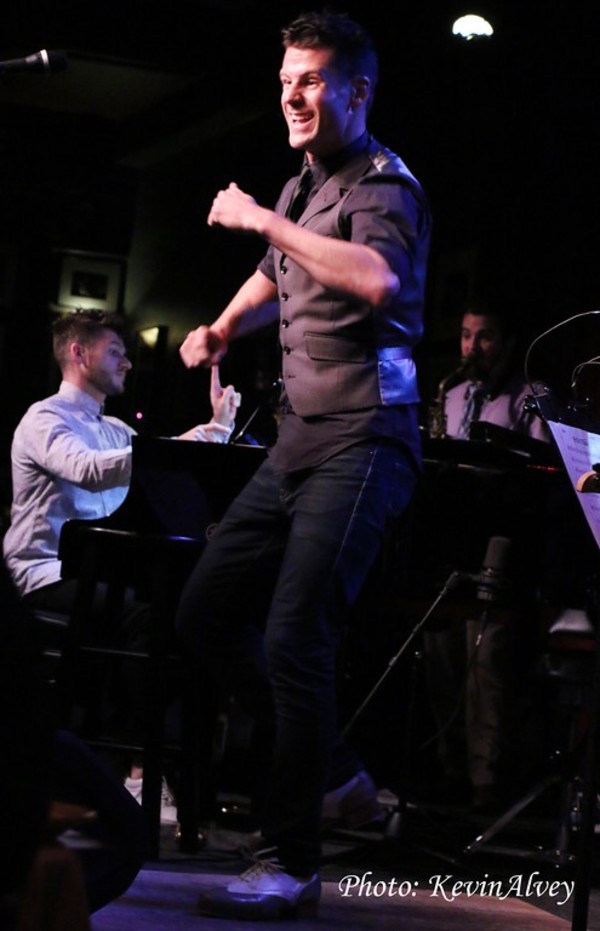 Photo Flash: Daniel Reichard Celebrates FRIENDS, ACQUAINTANCES, AND STRANGERS at Birdland Image