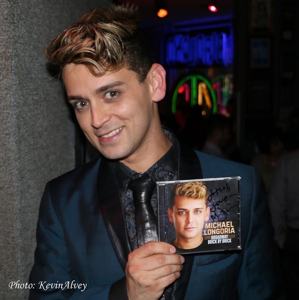 Photo Flash: Daniel Reichard Celebrates FRIENDS, ACQUAINTANCES, AND STRANGERS at Birdland Image